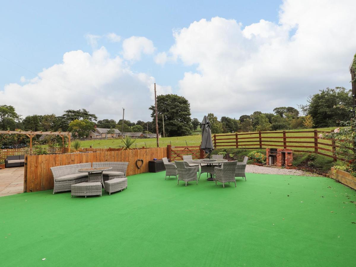Nant Y Celyn Villa Ruthin Exterior photo